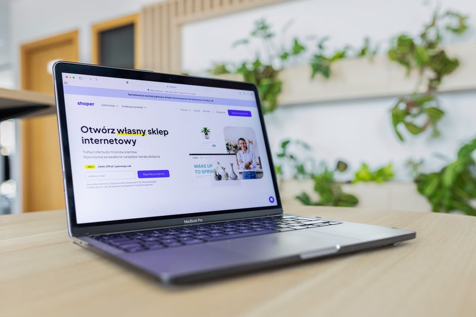 Ordinateur portable avec interface d'emailing